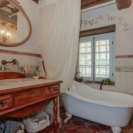 B-happy Villa's Buti