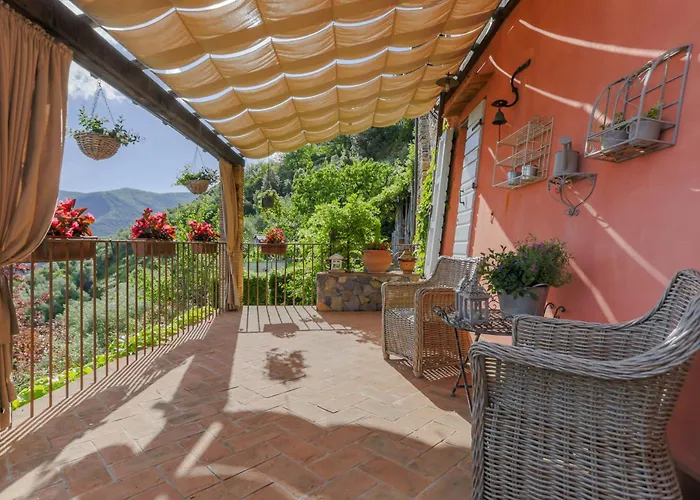 B-happy Villa's * Buti