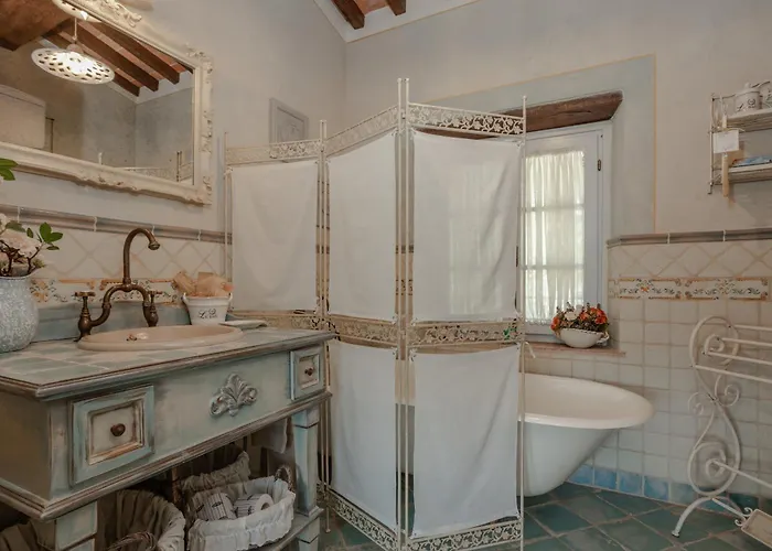 B-happy Villa's Buti