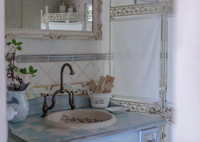 B-happy Villa's Villa *