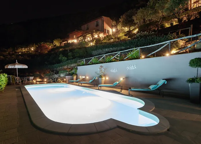 B-happy Villa's Villa *